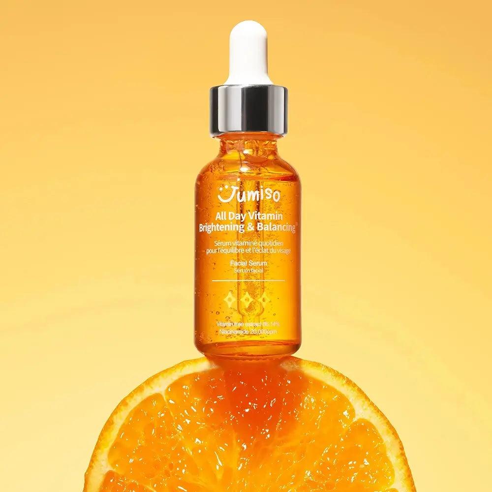 JUMISO All Day Vitamin Brightening and Balancing Serum - Gesichtsserum mit Vitamin C und Niacinamid, das dazu beiträgt, das Erscheinungsbild von fahler Haut zu reduzieren und den Teint auszugleichen - 50 ml