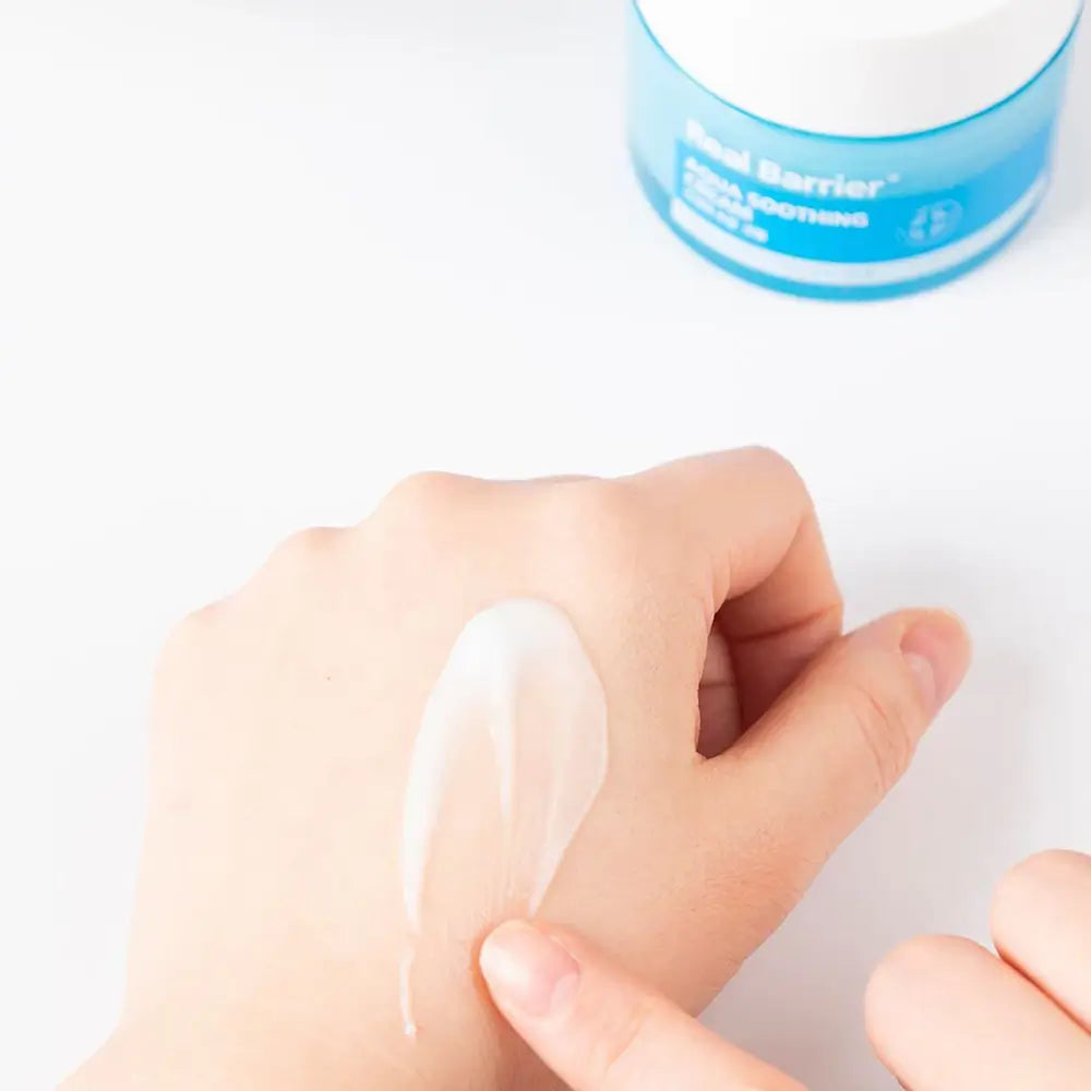 REAL BARRIER Aqua Beruhigungscreme - Gesichtscreme mit Hyaluronsäure und Ceramiden, für Feuchtigkeit und Hautkomfort - 50 ml