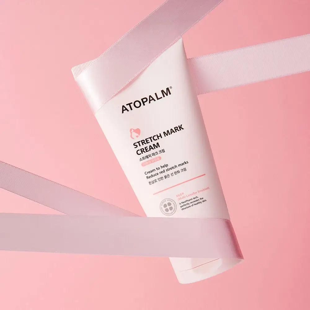Reichhaltige Textur der Stretch Mark Cream auf Haut