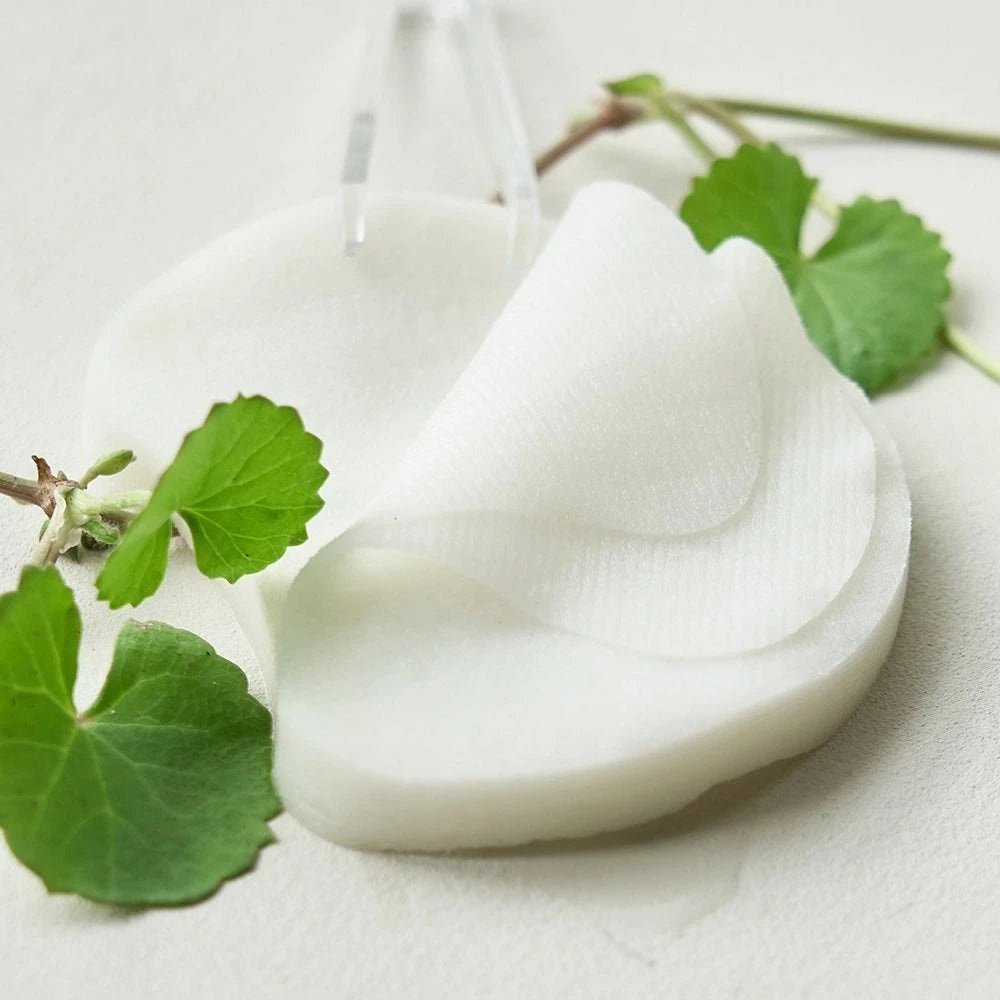 LUVUM Beruhigendes Reparatur Cica Spot Pad - Gesichtstoner mit Centella Asiatica und Panthenol, der hilft, Rötungen und Reizungen zu lindern und den Hautkomfort zu erhalten - 60 Stück