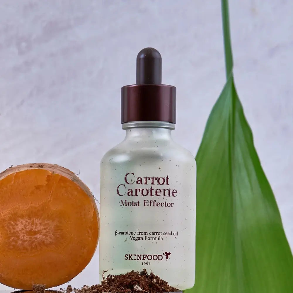 SKINFOOD Karotten-Beta-Carotin Feuchtigkeits-Effektor - Gesichtsserum mit Karottenextrakt und Natriumhyaluronat, das zur Hautfeuchtigkeit und zum Hautkomfort beiträgt - 52 ml