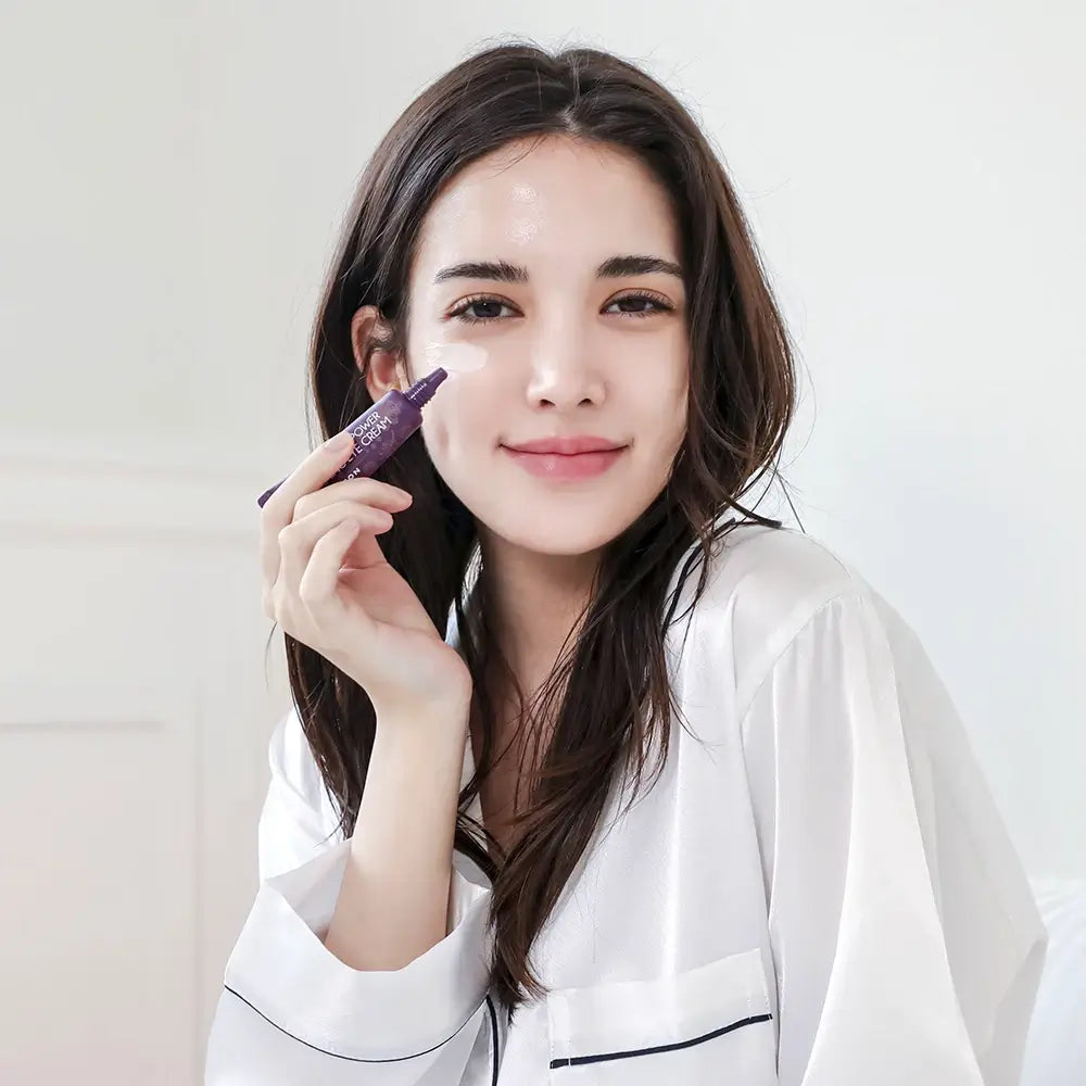 MIZON Collagen Power Firming Eye Cream - Augencreme mit marine Kollagen und Peptiden, spendet Feuchtigkeit, reduziert Augenringe und Schwellungen - 10 ml