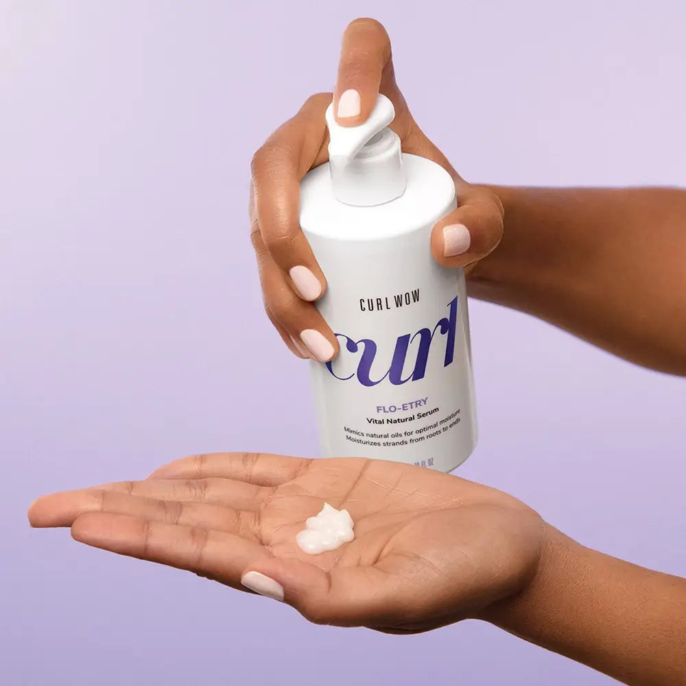 COLOR WOW Curl Flo Entry Vital Natural - Haarserum formuliert mit Jojobaöl und Kokosöl, das zur Feuchtigkeitsversorgung von lockigem Haar beiträgt und den natürlichen Glanz bewahrt - 295 ml