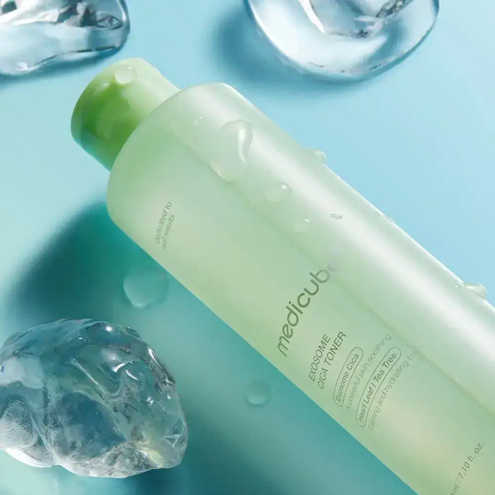 MEDICUBE Exosome Cica Toner Beruhigendes Gesichtswasser - Beruhigt und Feuchtigkeitsspendend, 210 ml