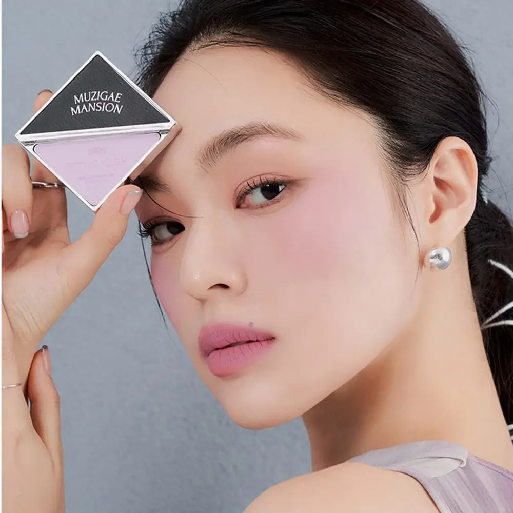 MUZIGAE MANSION Fitting Blush - Rouge formuliert mit Macadamiasamenöl und Talkum - 5 g - 01 Odd