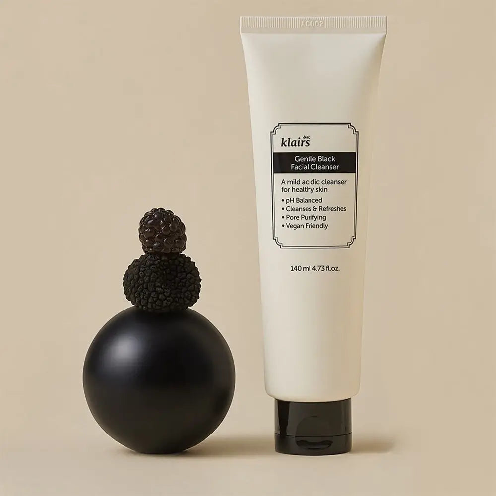 Dear Klairs Gentle Black Gesichtsreinigungsschaum - sanfte Reinigung und intensive Feuchtigkeit, 140 ml