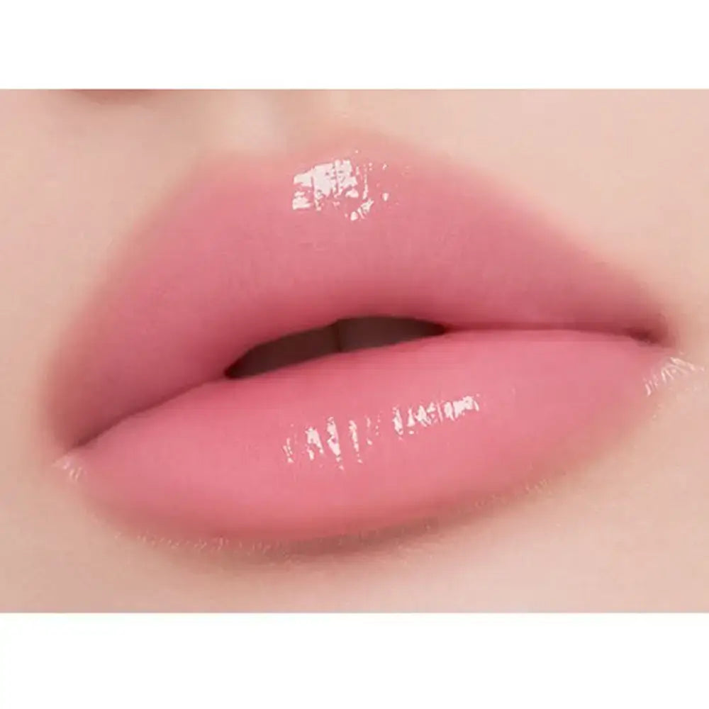 MUZIGAE MANSION Icy Glow - nuantator pentru buze formulat cu pantenol si glicerina, care contribuie la hidratarea buzelor si la mentinerea confortului la purtare - 5 ml - 01 Petal