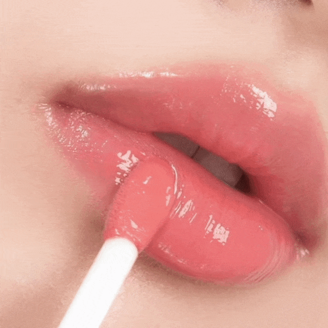 MUZIGAE MANSION Icy Glow - nuantator pentru buze formulat cu pantenol si glicerina, care contribuie la hidratarea buzelor si la mentinerea confortului - 5 ml - 03 Sway