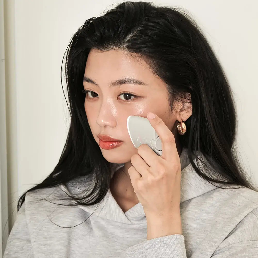 MIZON Inout Smooth Mineral Sun Stick SPF50 PA++++ - Stick für Gesicht und Körper mit Zinkoxid und Hyaluronsäure zum Schutz vor UVA- und UVB-Strahlen und zur Aufrechterhaltung der Feuchtigkeit - 26 g
