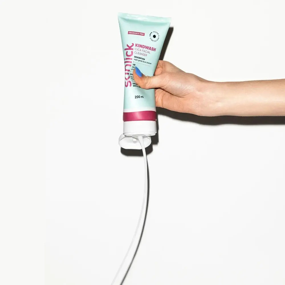 SKINLICK Kindwash Cica Gesichtsreiniger - Reinigungsgel mit Glycerin und Centella Asiatica Blattextrakt, das zu einer nahrhaften und beruhigenden Hautreinigung beiträgt und deren Gleichgewicht aufrechterhält - 200 ml
