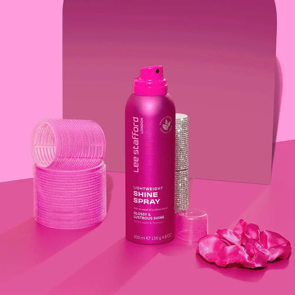LEE STAFFORD Leichtes Glanzspray - Haarspray mit Grüntee-Extrakt und Pro-Shine Complex, schützt das Haar vor freien Radikalen und sorgt für ein glattes Finish - 200 ml