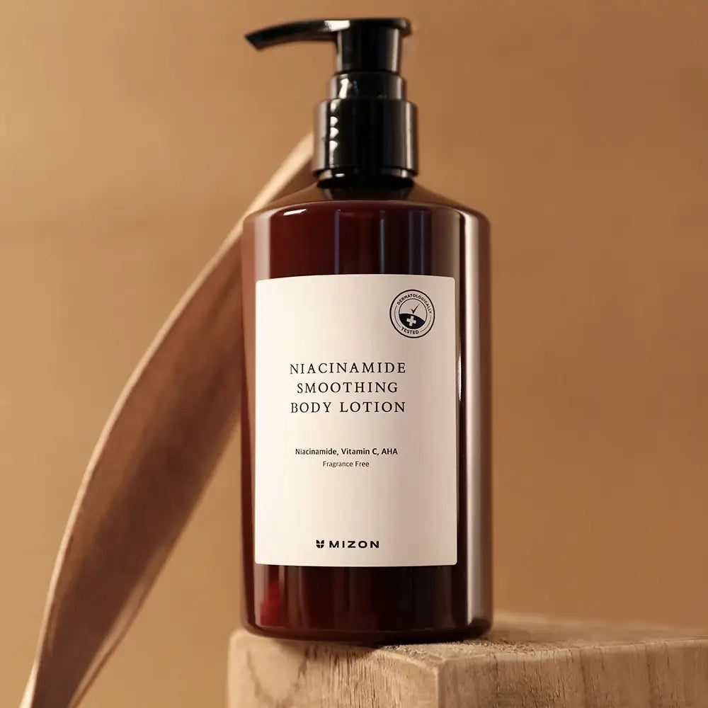 MIZON Niacinamide Glättende Körperlotion - Körperlotion mit Niacinamid und Hyaluronsäure zur Hautfeuchtigkeit und -glättung - 300 ml