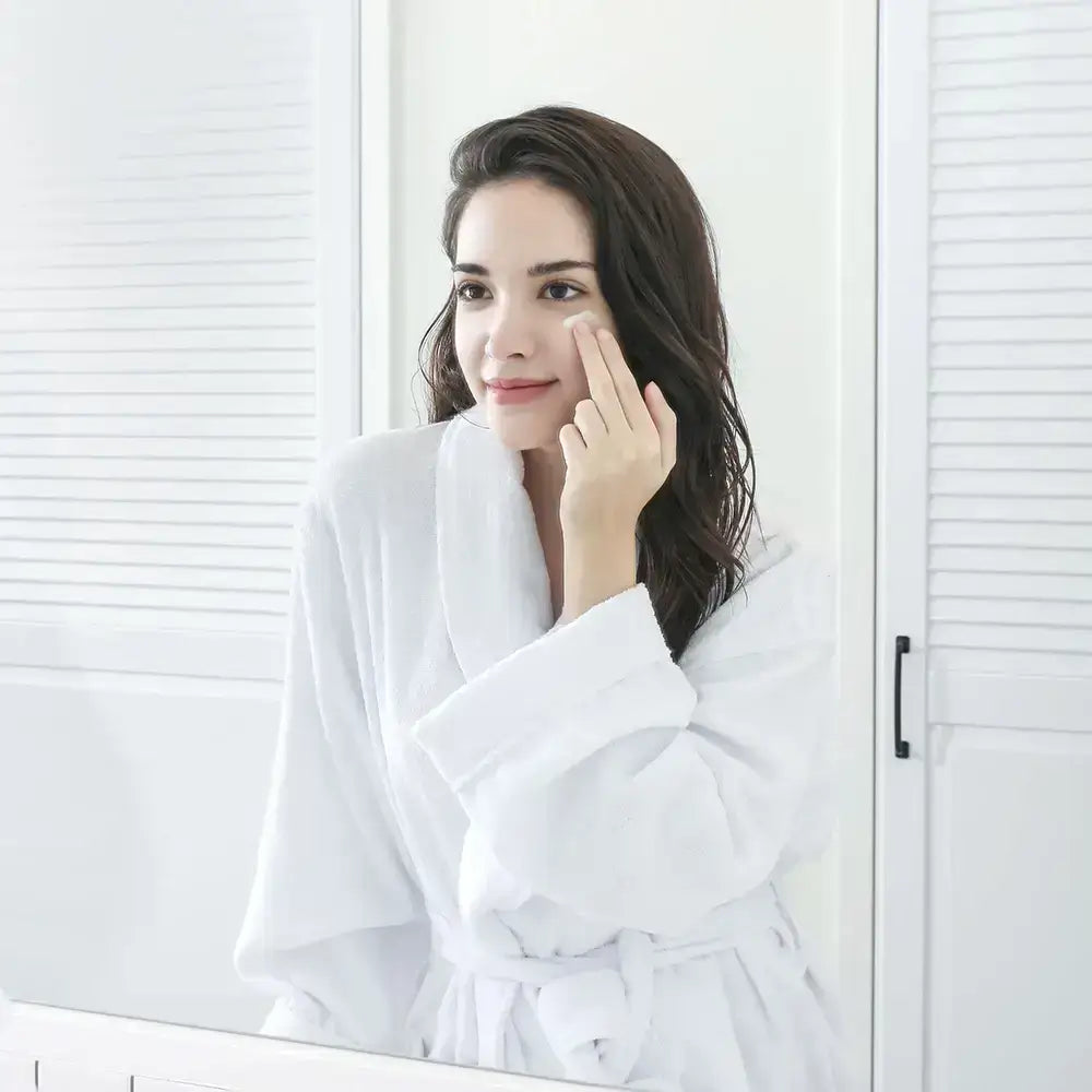 MIZON Nur Ein Augencreme Für Das Gesicht - Augencreme formuliert mit Hyaluronsäure und Peptiden, die zur Hautfeuchtigkeit und zum Hautkomfort beitragen - 30 ml