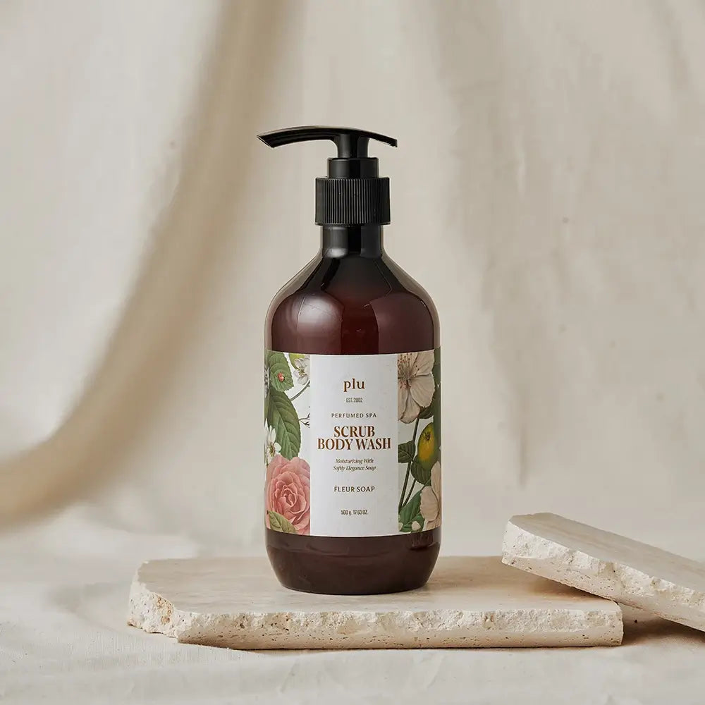 PLU Perfumed Spa Fleur Seife - Peeling-Duschgel mit Meersalz aus Australien und Walnussschalenpulver aus Kalifornien, das zur Hautreinigung und Feuchtigkeitserhaltung beiträgt - 500 g