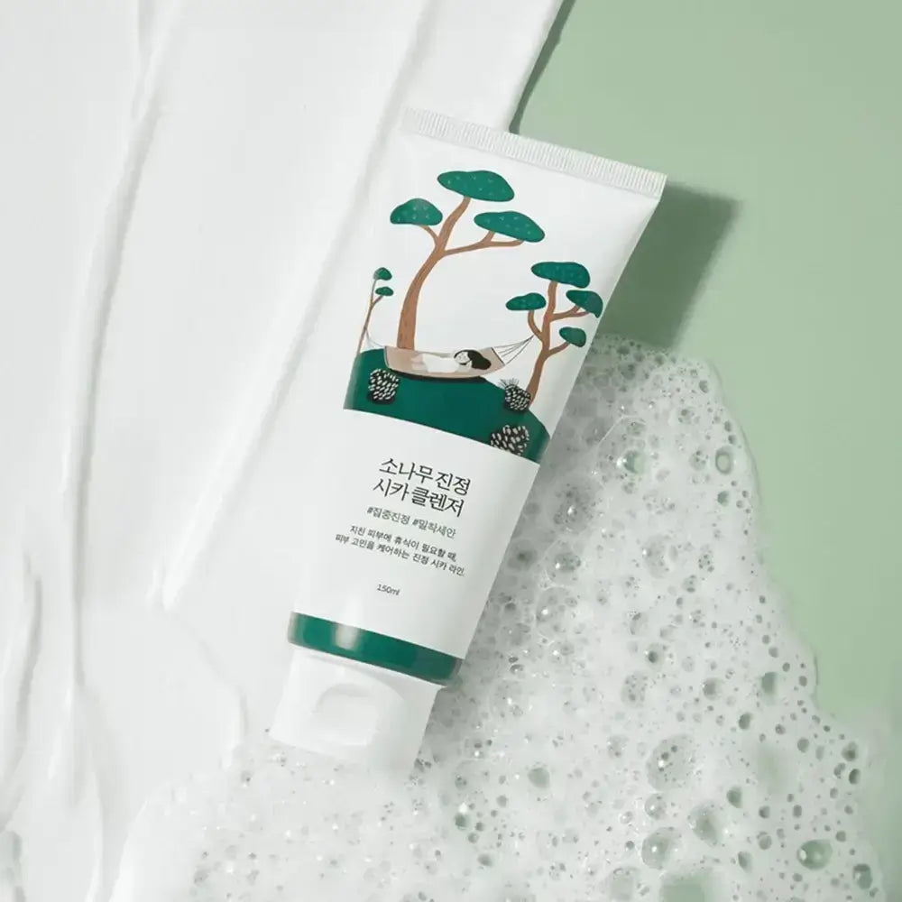 Round Lab Pine Cica Reinigungsschaum - Tiefenreinigung und intensive Feuchtigkeit für empfindliche und zu Akne neigende Haut, 150 ml