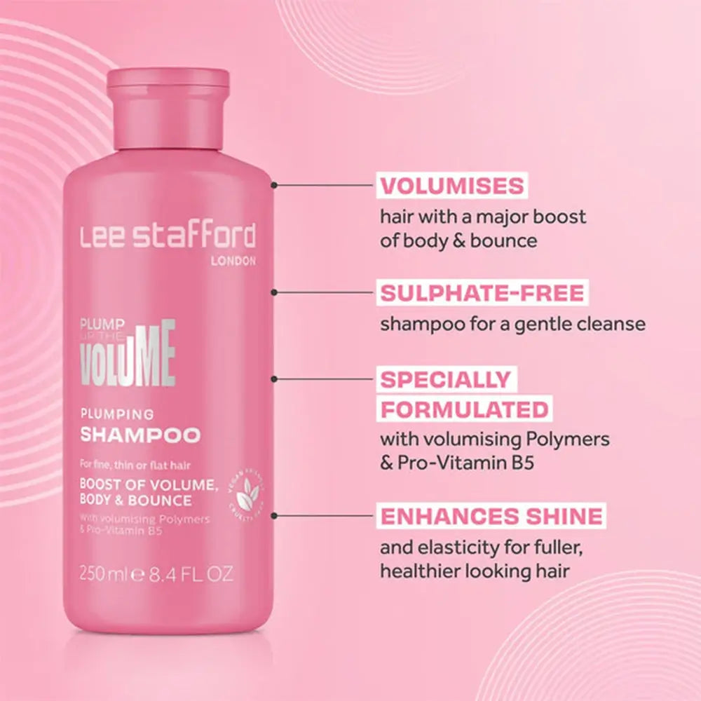 LEE STAFFORD Plump Up The Volume Shampooing Volumisant - Shampoo formulé avec Pro-Vitamine B5 et Polymères Volumisants, qui aide à nettoyer les cheveux du sébum et des impuretés et à maintenir le volume des cheveux fins et ternes - 250 ml