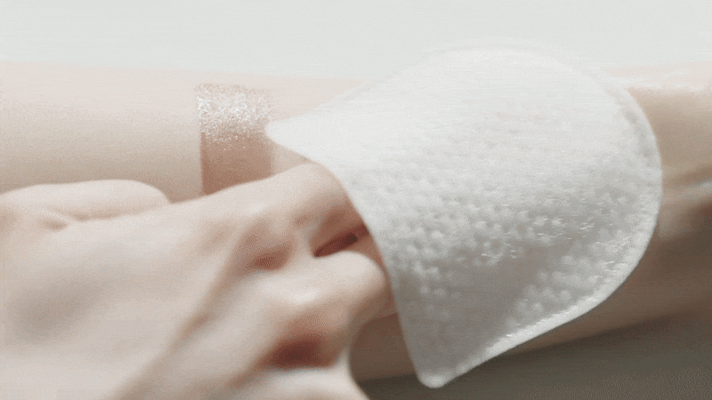 LUVUM Porenreinigende Pads - sanfte Reinigung mit Glykolsäure und Milchsäure zur porentiefen Reinigung - 10 Stück