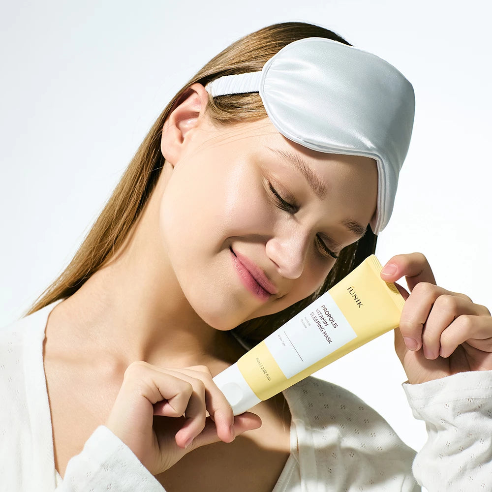 IUNIK Propolis Vitamin - Gesichtsmaske mit Propolis- und Sanddornextrakt, die zur Hautfeuchtigkeit und zum Hautkomfort beiträgt - 60 ml