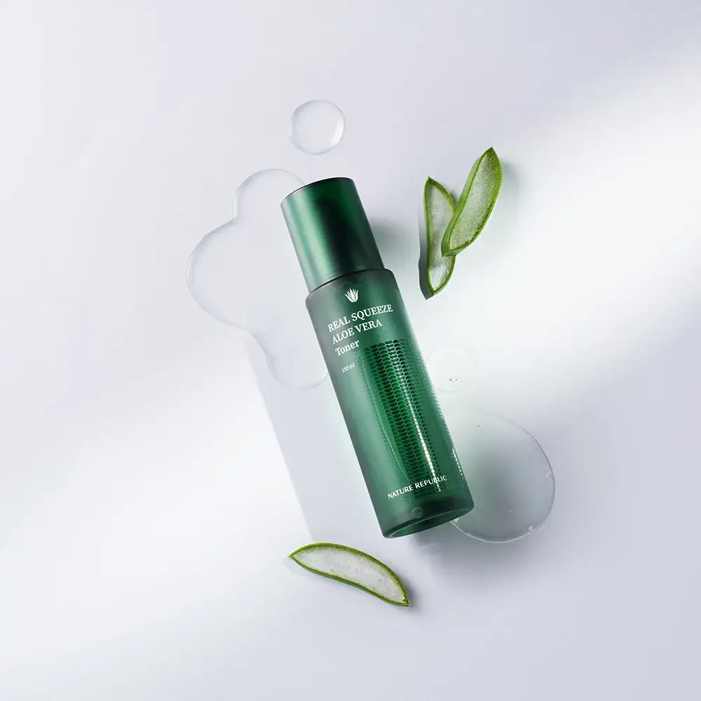 NATURE REPUBLIC Real Squeeze Toner Aloe Vera - beruhigend, intensive Feuchtigkeit und Strahlkraft, 150 ml