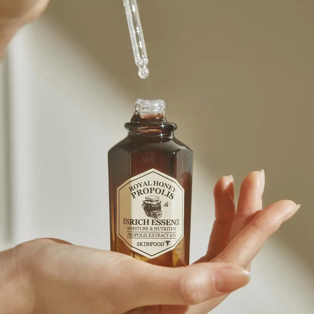 SKINFOOD Royal Honey Propolis Essenz - Intensive Feuchtigkeitspflege & Beruhigung, 50 ml