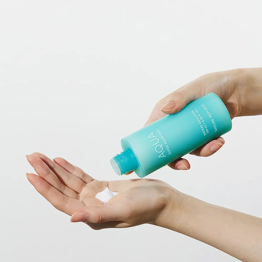 NATURE REPUBLIC Super Aqua Max Watery - Gesichts-Emulsion mit Natriumhyaluronat und Aloe Vera zur Hautfeuchtigkeitspflege - 130 ml