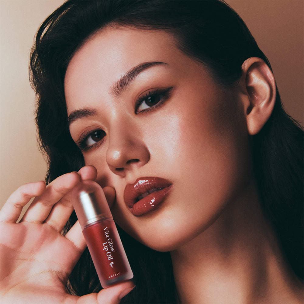 AXIS-Y Vita Glow Lip Oil - Lippenöl mit Himbeerextrakt und Vitamin E, das zur Aufrechterhaltung der Feuchtigkeit und des täglichen Komforts beiträgt - Chilled Berry