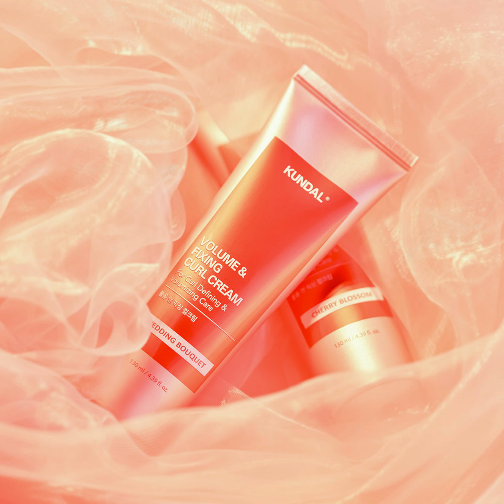 KUNDAL Volume & Fixing Curl Dream - Locken-Styling-Creme mit Arganöl und Avocadoöl, zur Definition von Locken für ein natürlich definiertes und kontrolliertes Aussehen - 130 ml
