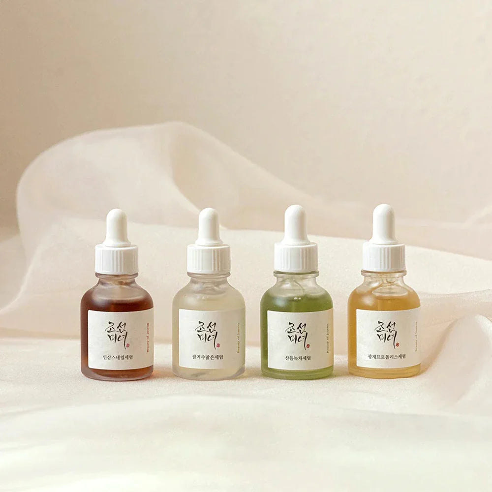 Anti-Aging Serum mit Peptiden und Retinal