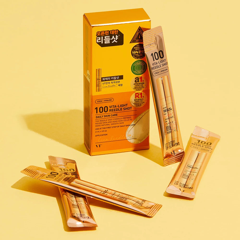 VT COSMETICS 100 Vita-Light Reedle Shot - Gesichtsserum mit Centella Asiatica Extrakt und Hyaluronsäure, beruhigt die Haut und erhält die Feuchtigkeit, in 10 einzelnen Reisegrößen-Päckchen für den einmaligen Gebrauch zu Hause oder auf Reisen - 2ml x 10 Stk