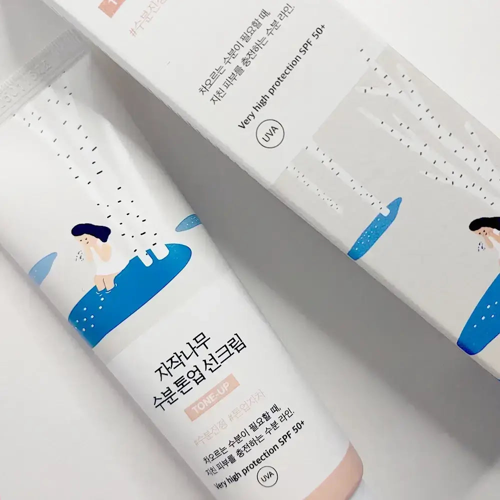 ROUND LAB Birch Moisture Tone-up Sonnencreme LSF 50+ - Gesichtscreme mit Birkensaft und Niacinamid für einen ebenmäßigen Hautton und Hautkomfort - 50 ml
