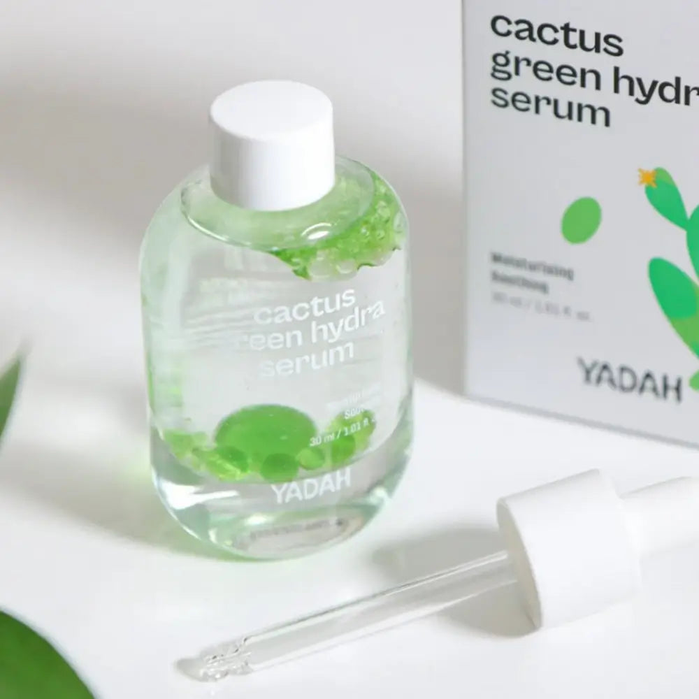 YADAH Kaktus Green Hydra - Gesichtsserum mit Opuntia Ficus-Indica Kaktus-Extrakt und Hyaluronsäure, das zur Hautfeuchtigkeit und zum Komfort dehydrierter und empfindlicher Haut beiträgt - 30 ml