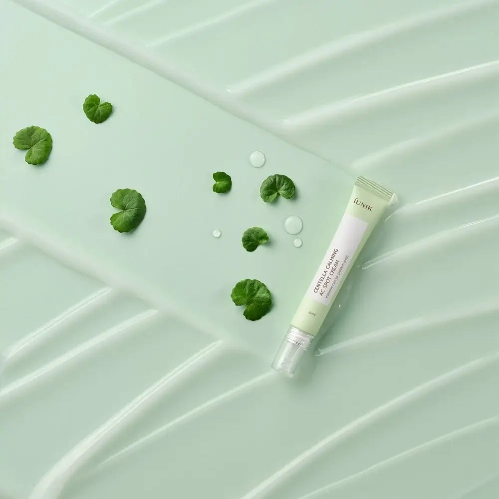 IUNIK Centella Calmin AC Spot - Gesichtspflege mit Centella Asiatica und Salicylsäure zur Beruhigung von Problemhaut - 20 ml
