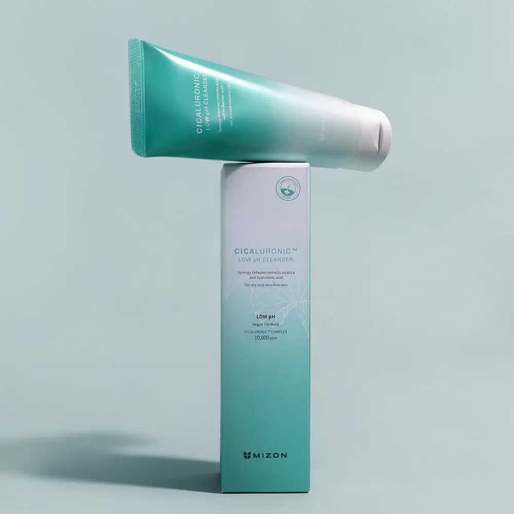 MIZON Cicaluronic Low pH Cleanser - Reinigungsschaum mit Hyaluronsäure und Centella Asiatica Extrakt