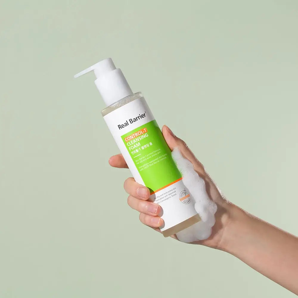 REAL BARRIER Control-T - Reinigungsschaum mit Teebaumblatt- und Heartleaf-Extrakt zur Regulierung von überschüssigem Talg und zur Stärkung der natürlichen Hautbarriere - 190 ml