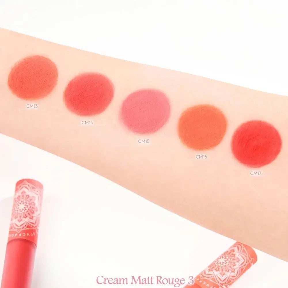 BLACK ROUGE Cream Matt Rouge 3 - flüssiger Lippenstift mit cremiger Textur und langanhaltenden Pigmenten, der für ein gleichmäßiges Auftragen und eine intensive Farbe sorgt, ohne sich in feinen Lippenlinien abzusetzen - 5 g -
