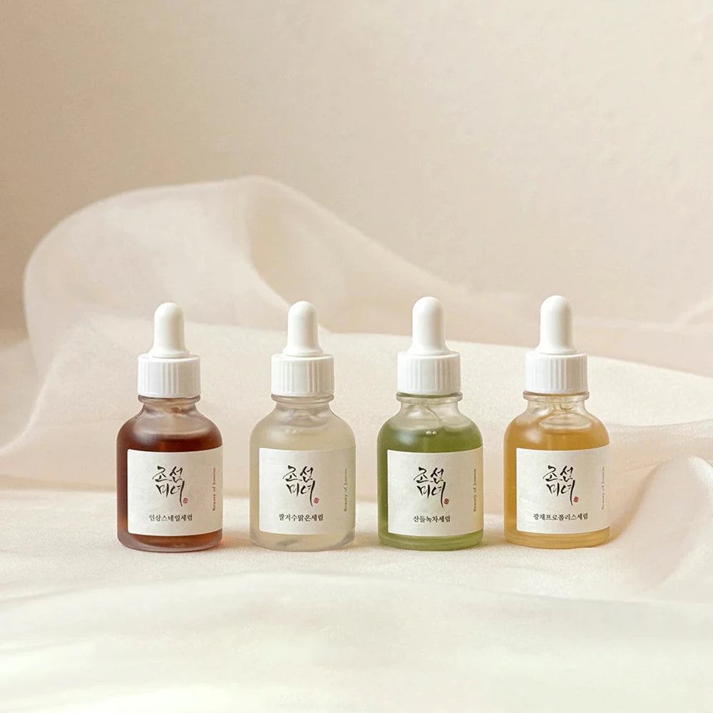 Übersicht des Calming Serum Discovery Sets mit einzelnen Komponenten
