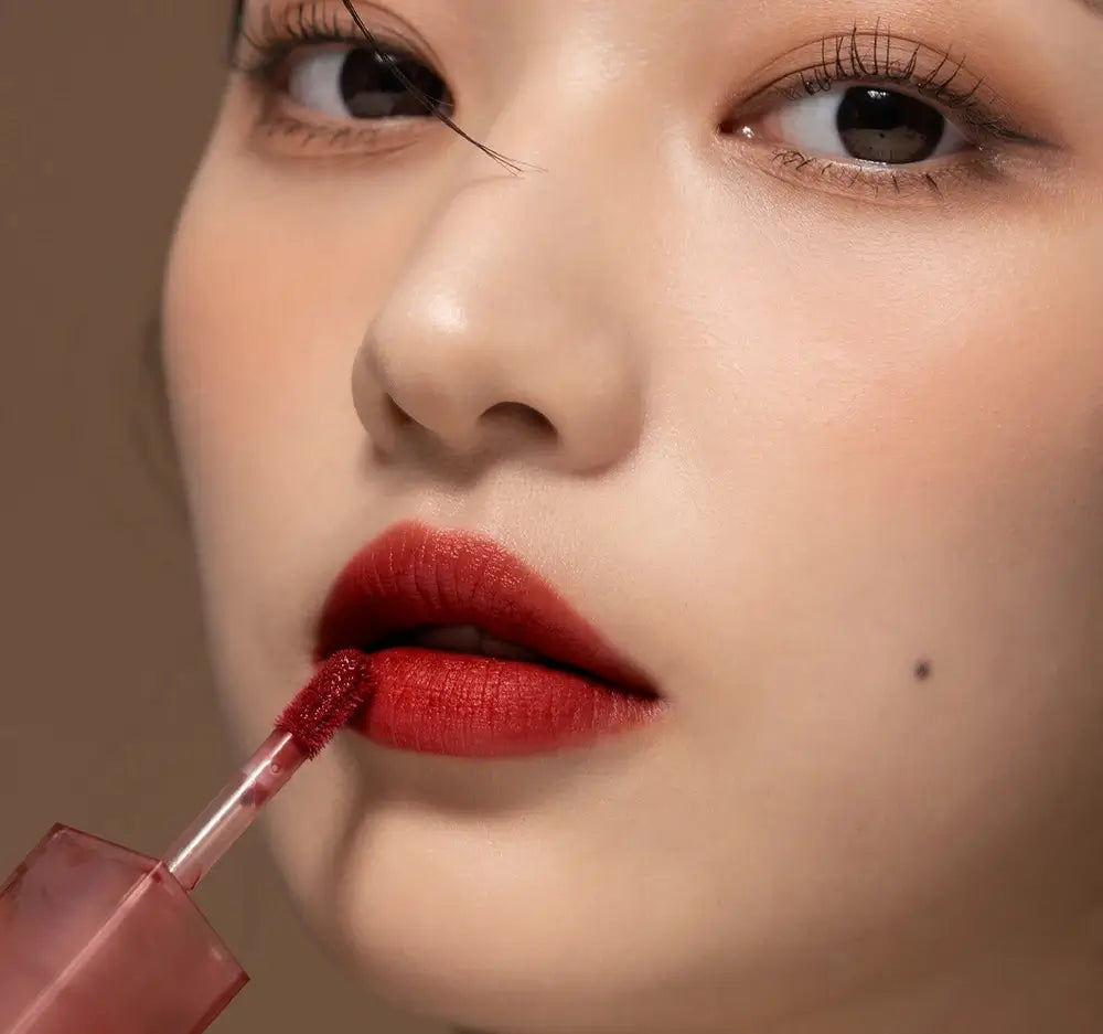 BLACK ROUGE Double Layer Over Velvet - Lippenstift mit Hyaluronsäure und Süßmandelöl für Feuchtigkeit und Komfort - 4,1 g - DL04 Chilli layer