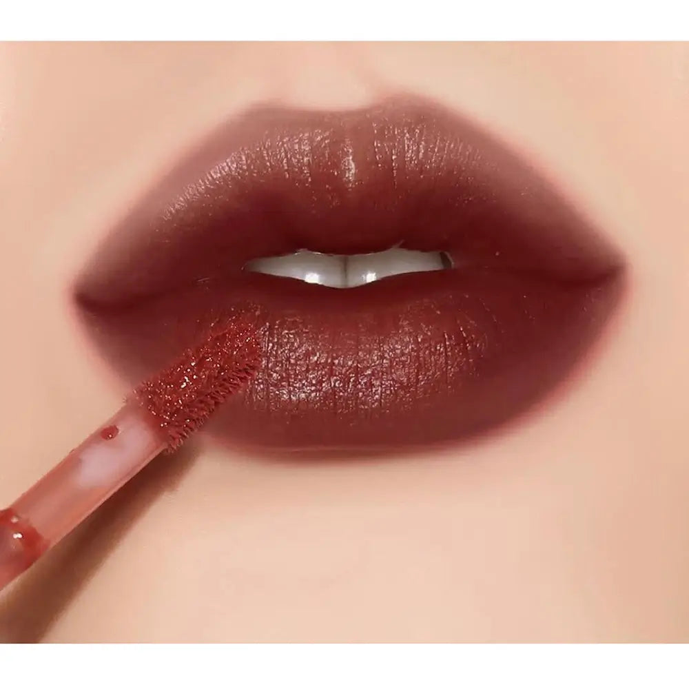 BLACK ROUGE Double Layer Over Velvet - Lippenstift mit Hyaluronsäure und Süßmandelöl, spendet Feuchtigkeit und sorgt für Komfort - 4,1 g - DL06 Woody Layer