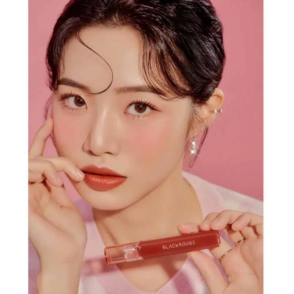 BLACK ROUGE Half N Half Water Glow 2 - Flüssiger Lippenstift mit Squalan und natürlichen Weichmachern, der zur Feuchtigkeitspflege der Lippen beiträgt und den Komfort auf den Lippen aufrechterhält - 3,5 gr - HG08 Hazelnut Syrup