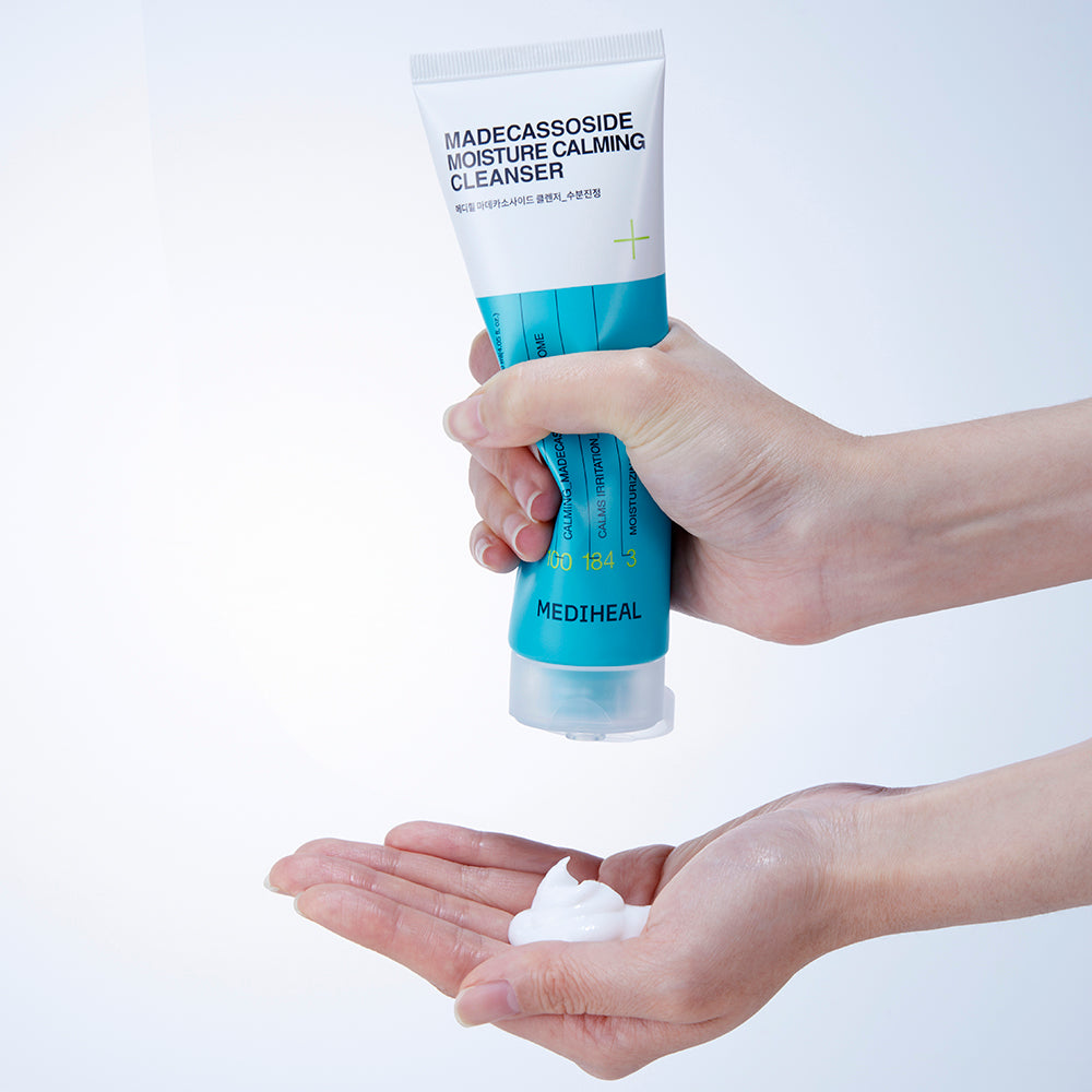 MEDIHEAL Madecassoside Cleanser Moisture Calming - spuma de curatare - 120 ml
