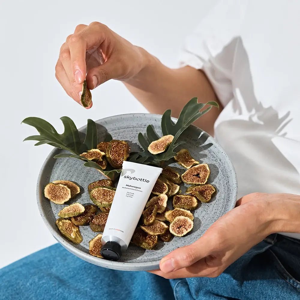 SKYBOTTLE Muhwagua Handcreme - Handcreme mit Sheabutter und Hyaluronsäure zur Hautpflege - 50 ml