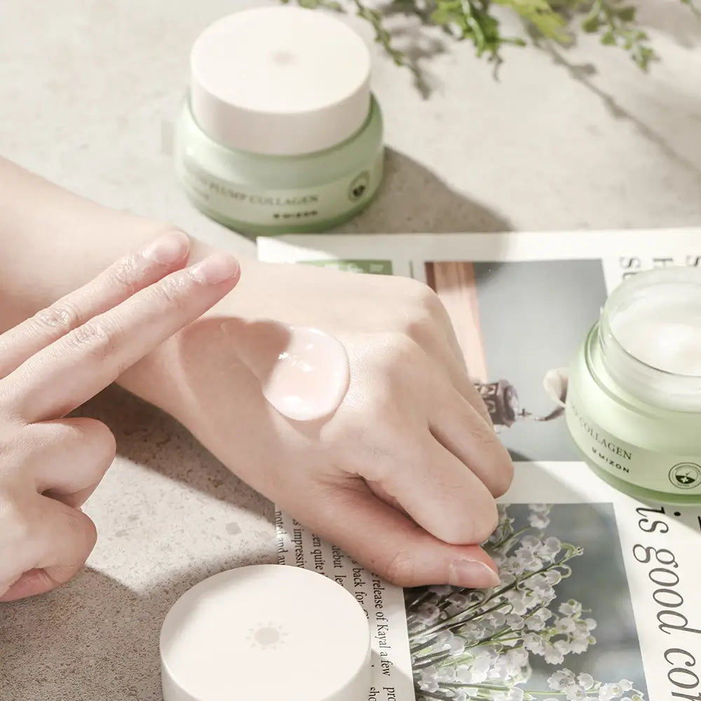 MIZON Phyto Plump Kollagen Tagescreme - Gesichtspflege angereichert mit Niacinamid und Panthenol zur Hautfeuchtigkeit und Hautkomfort - 50 ml