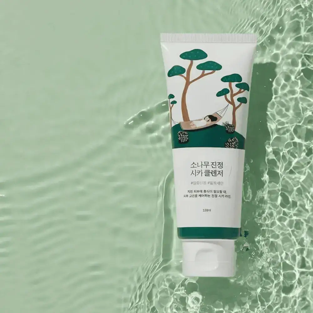 Round Lab Pine Cica Reinigungsschaum - Tiefenreinigung und intensive Feuchtigkeit für empfindliche und zu Akne neigende Haut, 150 ml