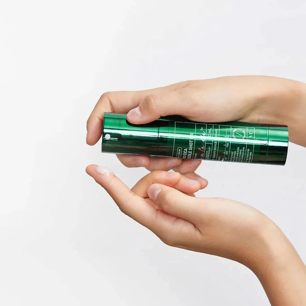 VT COSMETICS Pro Cica Reedle Shot 100 - Gesichtsserum mit Centella Asiatica Extrakt und Hyaluronsäure, verbessert die Hauttextur und Feuchtigkeit - 50 ml