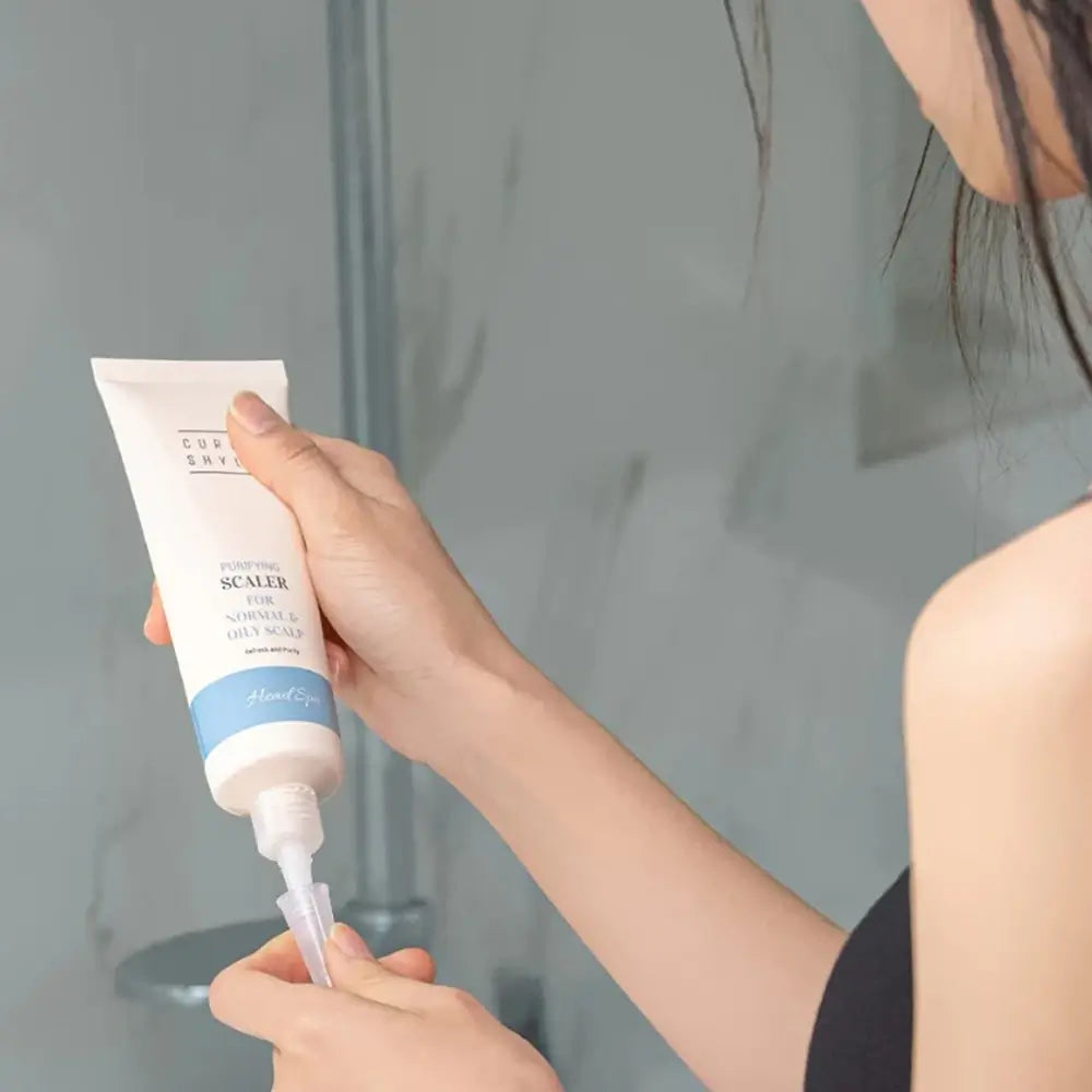 CURLY SHYLL Purifying Scaler Kopfhaut-Peeling - Haarmaske mit AHA und Climbazol zur Kopfhaut-Exfoliation, Entfernung von Ablagerungen und zur Förderung der Durchblutung - 120 g