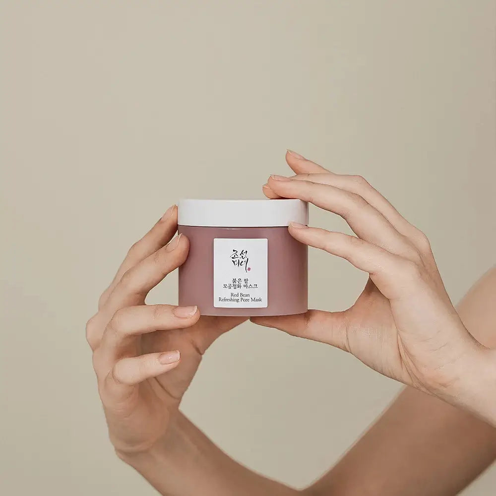 Kühler Frischeeffekt beim Auftragen der Red Bean Maske – belebend & entspannend
