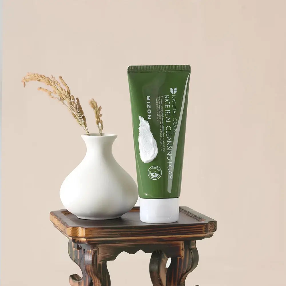 MIZON Rice Real Cleansing Foam - Reinigungsschaum mit Reiskleiepulver und Papaya-Fruchtextrakt - 150 ml