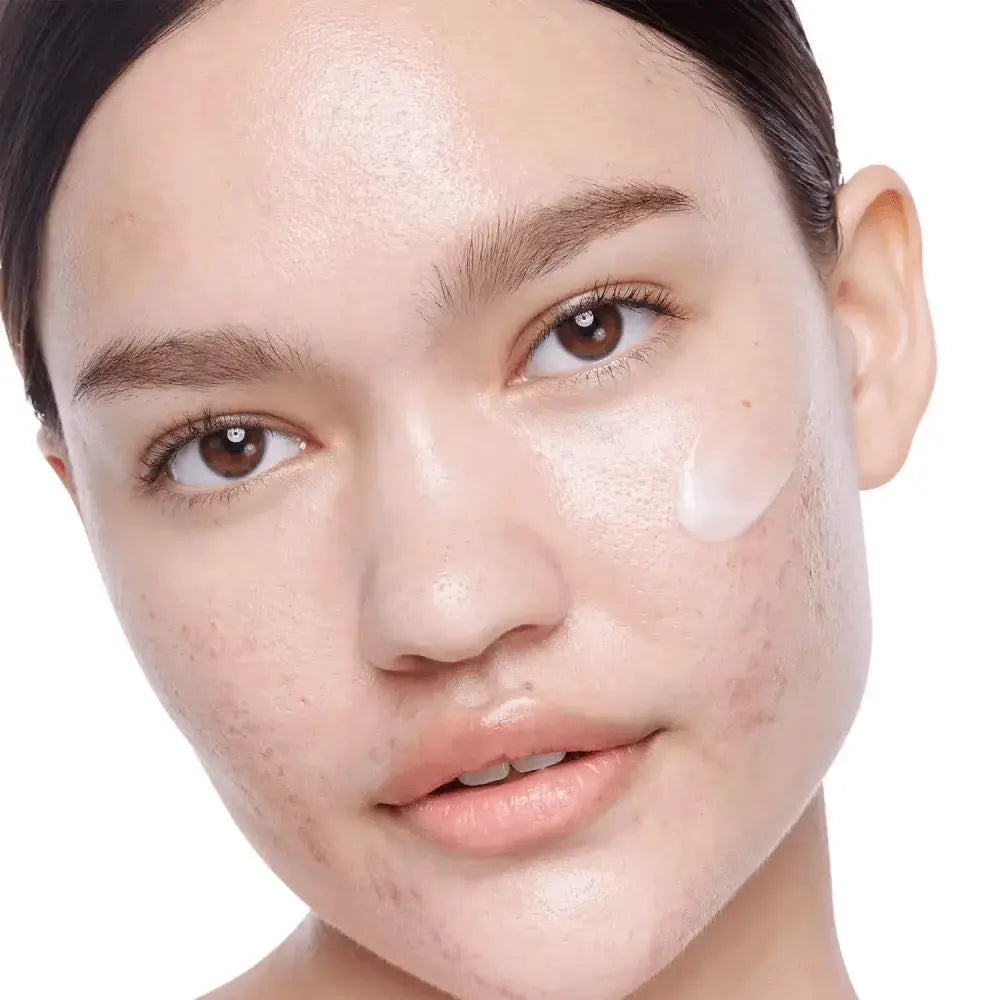 PSA Silver Lining Dioic & Willowherb Clarifying Treatment - Gesichtscreme mit Dioic Acid und Willowherb Complex, die zur Minimierung von Ausbrüchen und dunklen Flecken beiträgt und die Hautfeuchtigkeit erhält - 50 ml