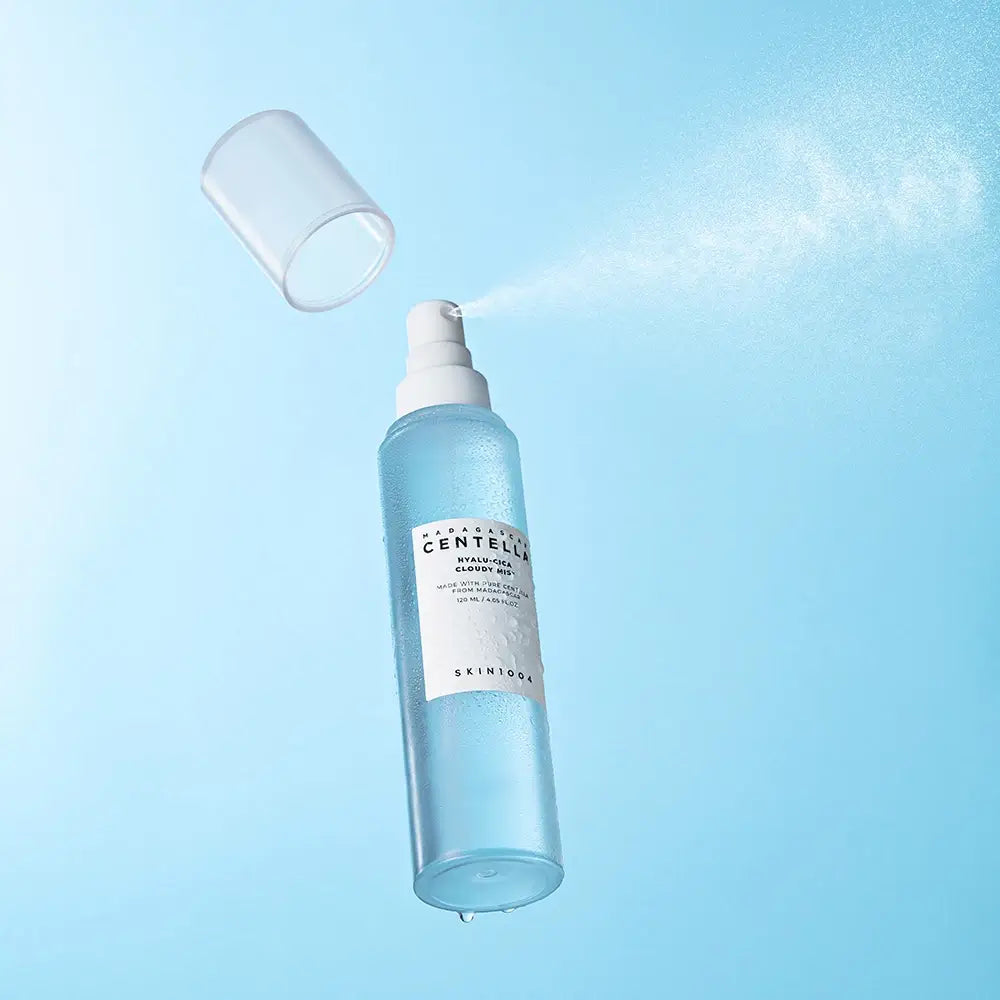 Anwendung des Face Mist auf empfindlicher Haut	