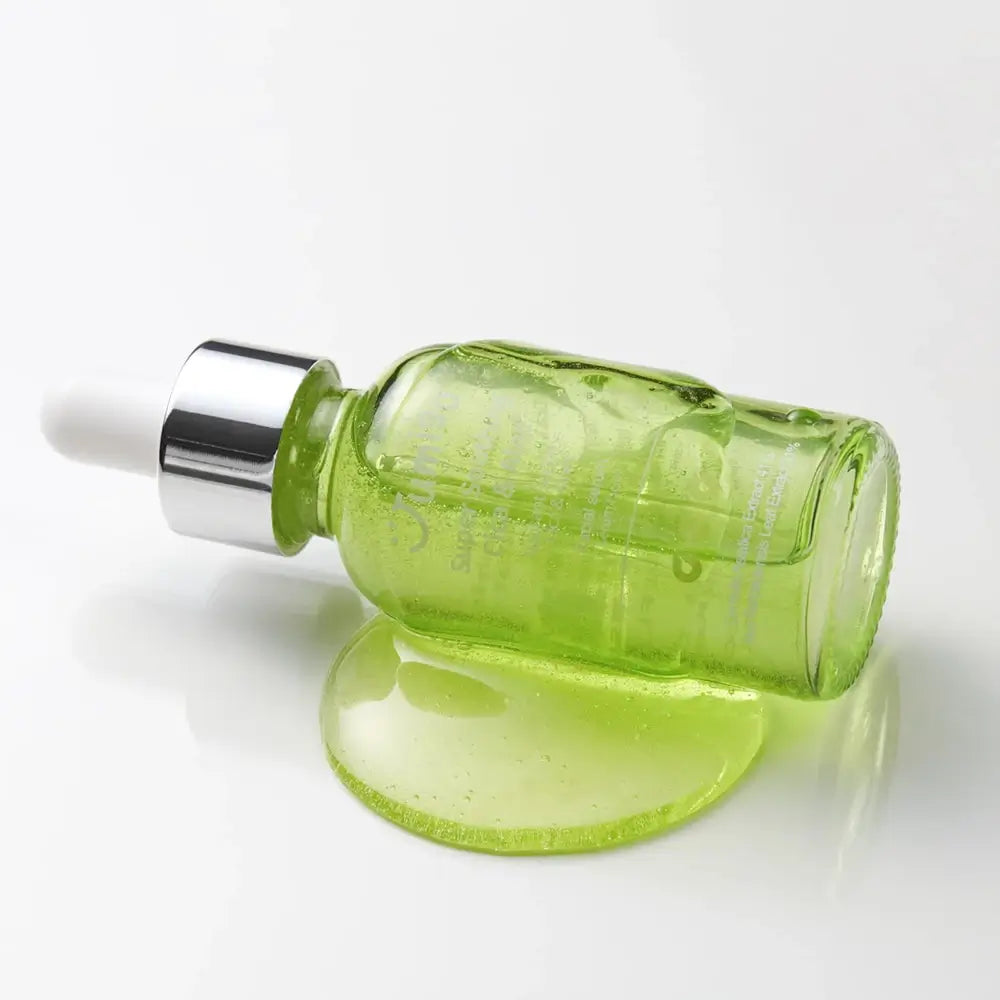 JUMISO Super Soothing Cica und Aloe Serum - Gesichtsserum mit Centella Asiatica und Aloe Vera zur Beruhigung von Rötungen und Empfindlichkeit der Haut sowie zur Stärkung der Hautbarriere - 30 ml